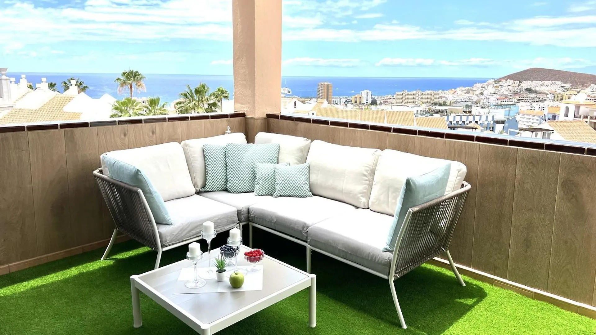Paulmarie Family Apartment Panoramic Los Cristianos  Espanha