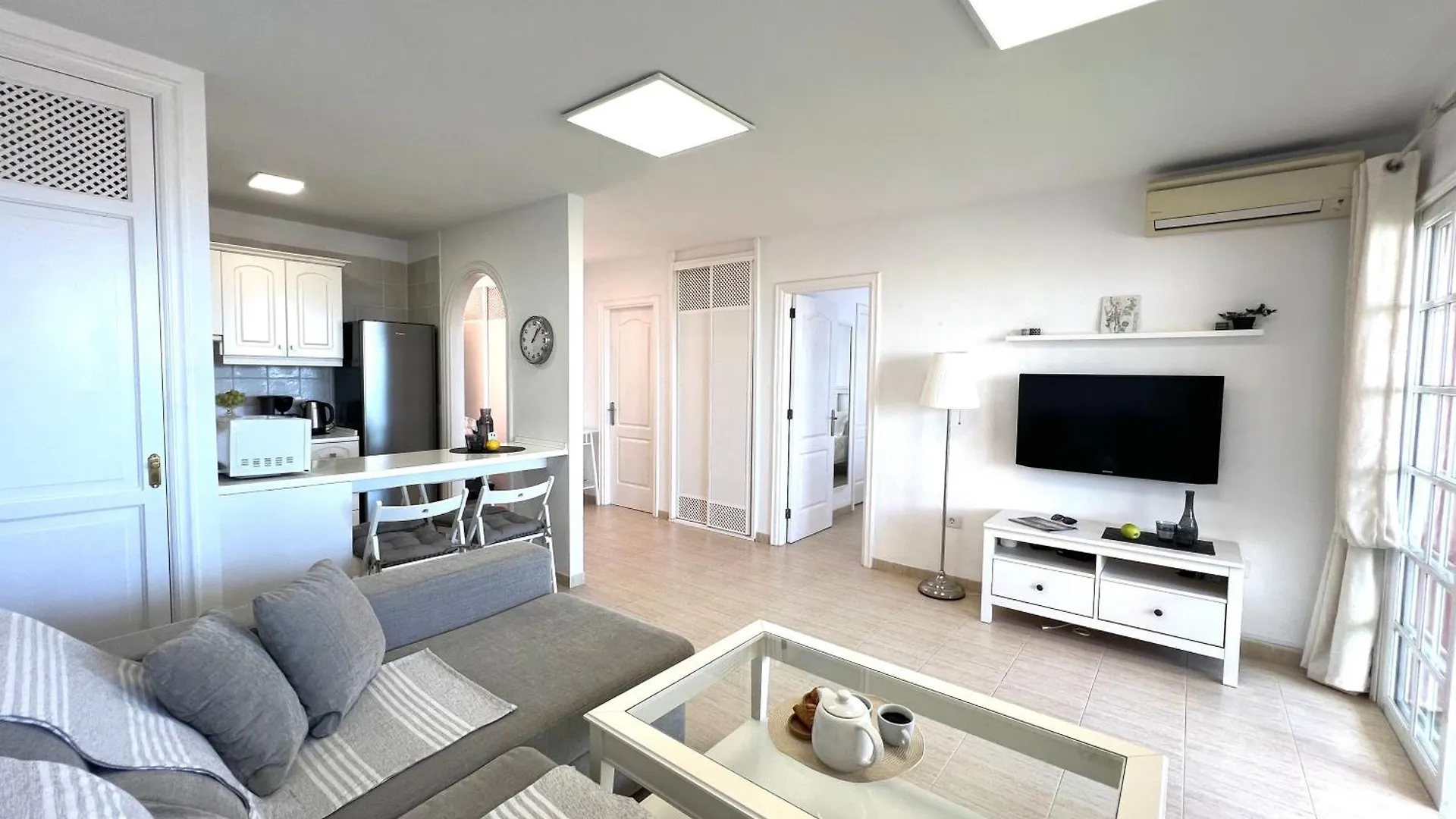 Paulmarie Family Apartment Panoramic Los Cristianos  0*, Los Cristianos (Tenerife)